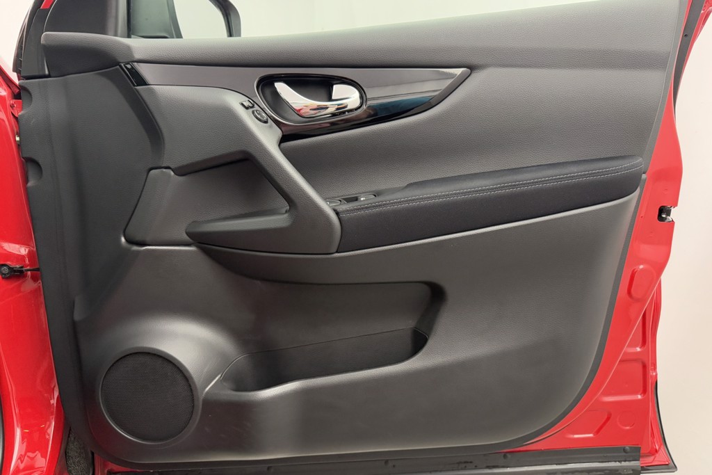 Nissan Qashqai N-Connecta Automatic Petrol SUV - Stock Number (1552986) - 16th supplementary image