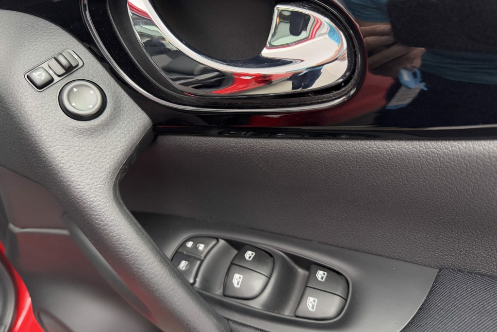 Nissan Qashqai N-Connecta Automatic Petrol SUV - Stock Number (1552986) - 17th supplementary image