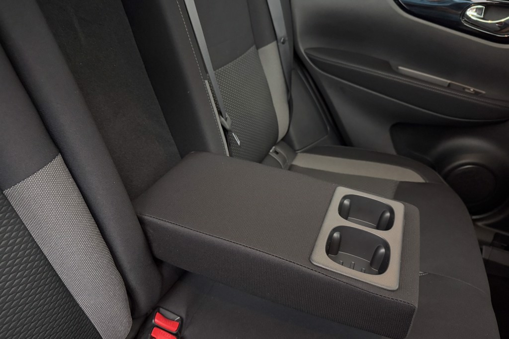 Nissan Qashqai N-Connecta Automatic Petrol SUV - Stock Number (1552986) - 23rd supplementary image