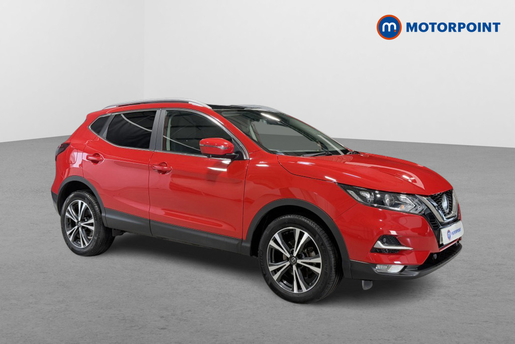 Nissan Qashqai N-Connecta Automatic Petrol SUV - Stock Number (1552986) - Drivers side front corner
