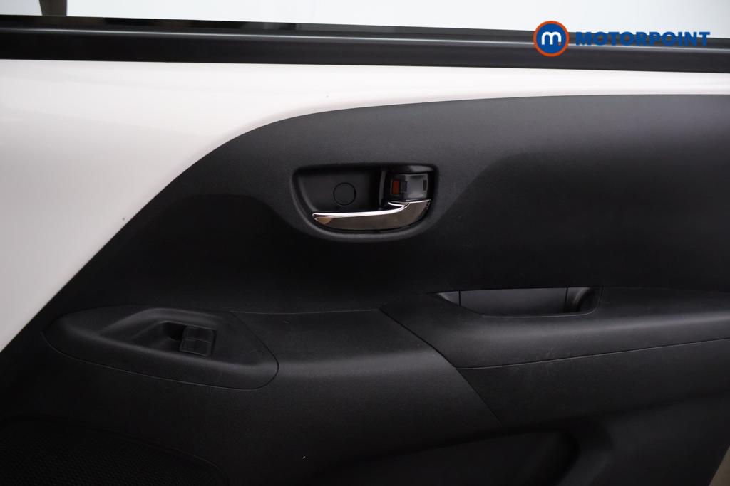 Peugeot 108 Allure Manual Petrol Hatchback - Stock Number (1553552) - 8th supplementary image