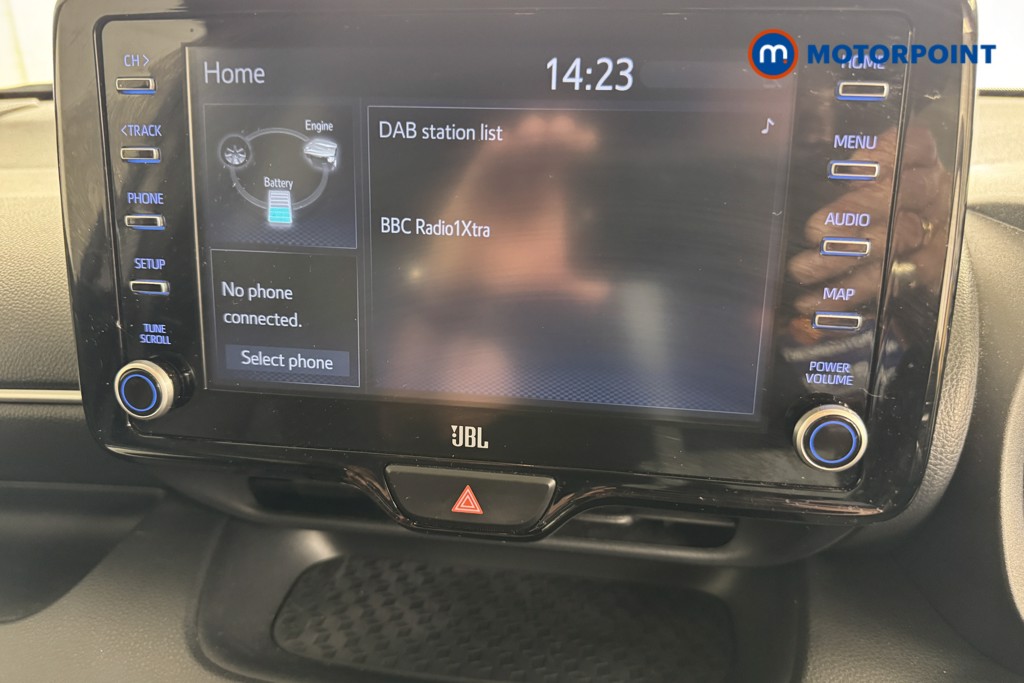 Toyota Yaris Dynamic Automatic Petrol-Electric Hybrid Hatchback - Stock Number (1553601) - 2nd supplementary image