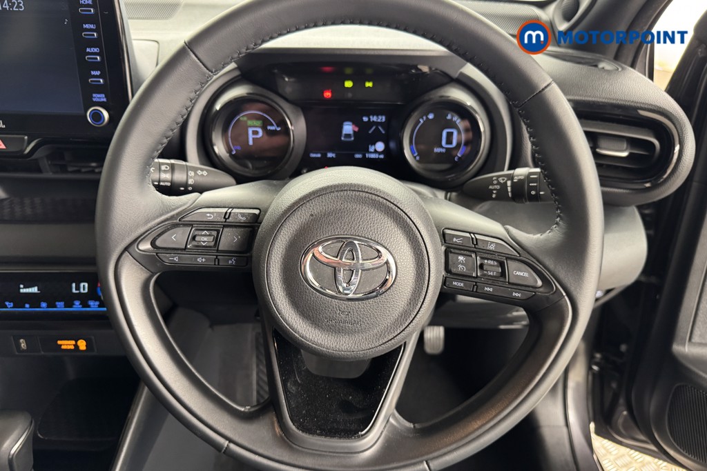 Toyota Yaris Dynamic Automatic Petrol-Electric Hybrid Hatchback - Stock Number (1553601) - 6th supplementary image
