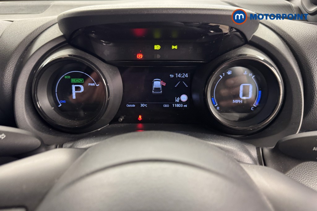 Toyota Yaris Dynamic Automatic Petrol-Electric Hybrid Hatchback - Stock Number (1553601) - 9th supplementary image