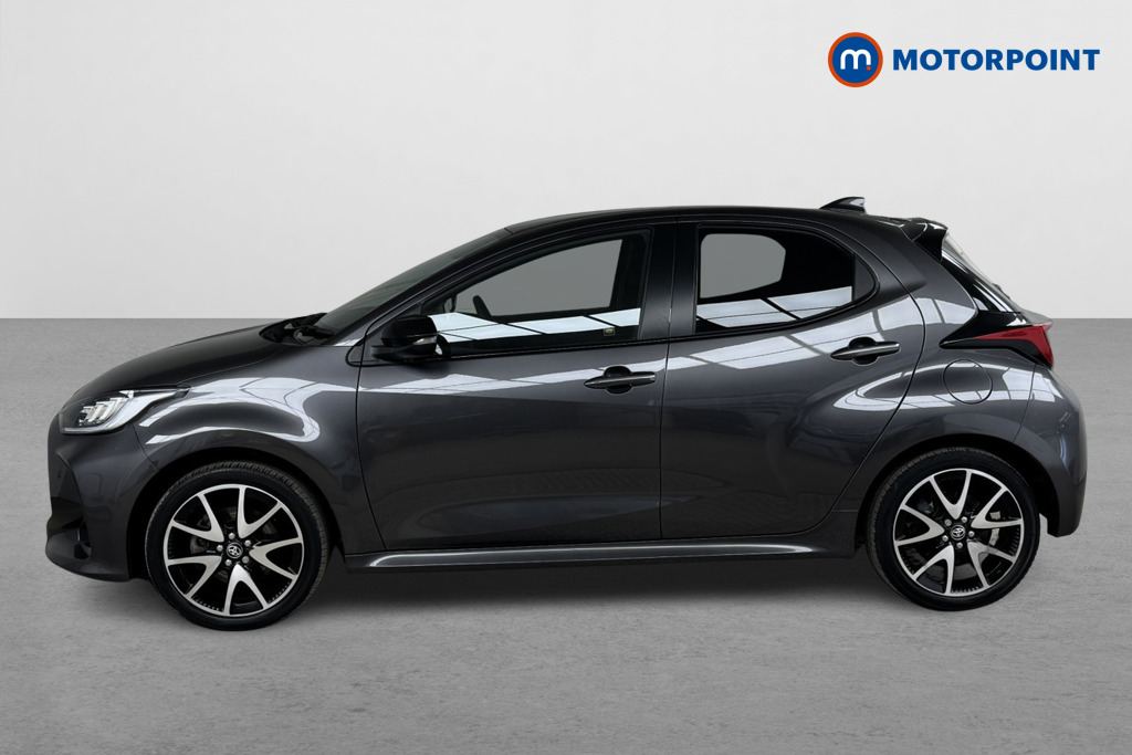 Toyota Yaris Dynamic Automatic Petrol-Electric Hybrid Hatchback - Stock Number (1553601) - Passenger side