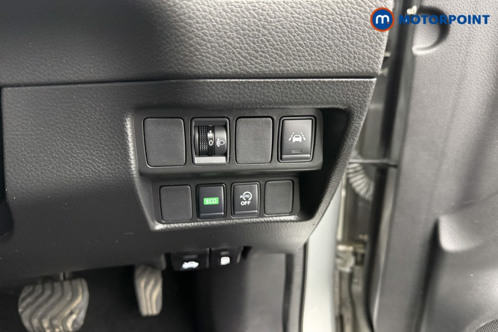 Nissan Qashqai Acenta Premium Automatic Petrol SUV - Stock Number (1553642) - 15th supplementary image