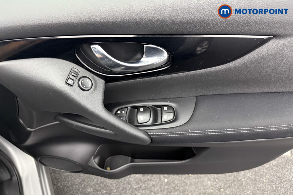 Nissan Qashqai Acenta Premium Automatic Petrol SUV - Stock Number (1553642) - 16th supplementary image