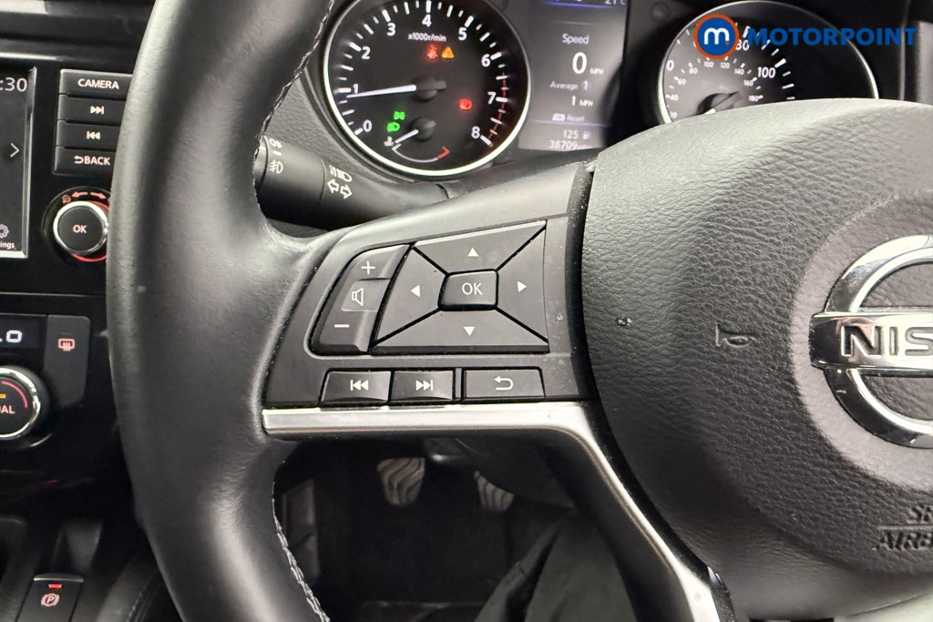 Nissan Qashqai Acenta Premium Manual Petrol SUV - Stock Number (1553647) - 13th supplementary image