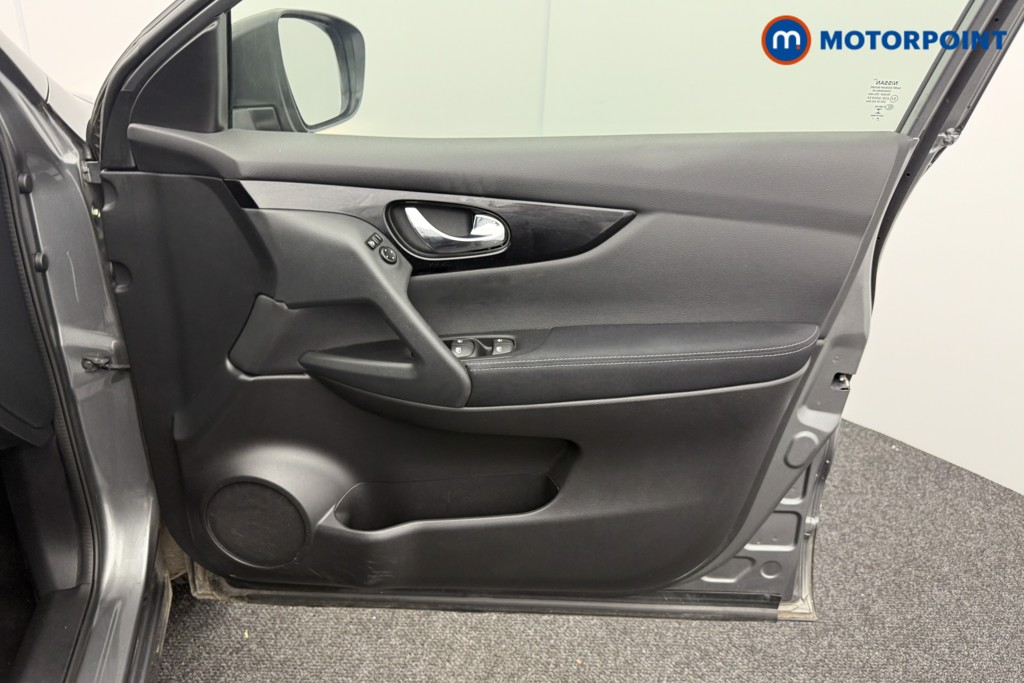 Nissan Qashqai Acenta Premium Manual Petrol SUV - Stock Number (1553647) - 17th supplementary image