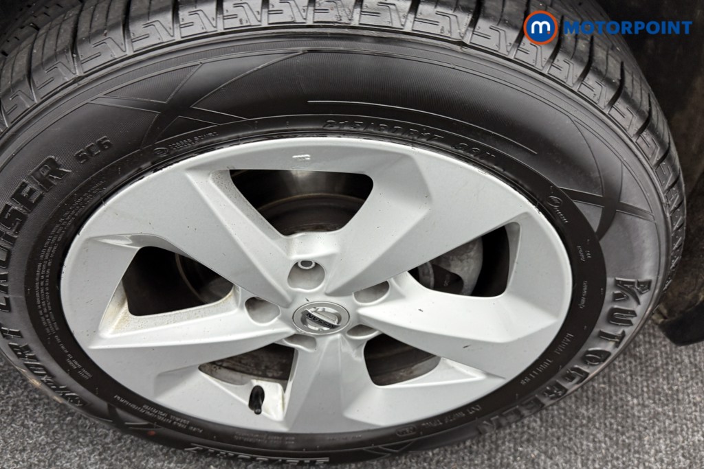 Nissan Qashqai Acenta Premium Manual Petrol SUV - Stock Number (1553647) - 32nd supplementary image