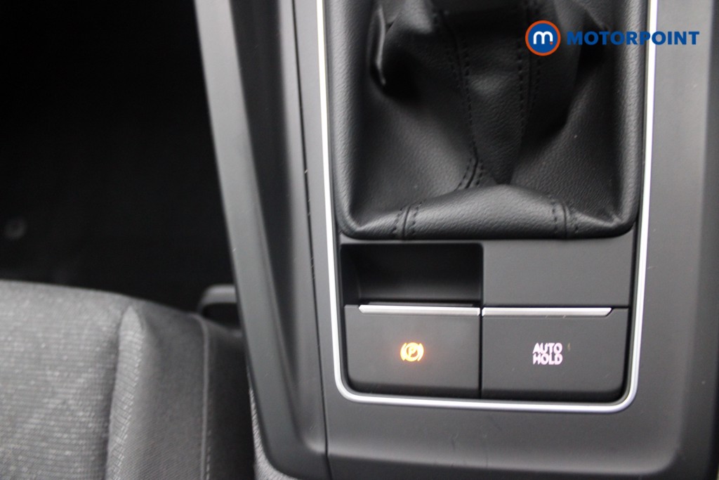Volkswagen Golf Life Manual Petrol Hatchback - Stock Number (1553840) - 11th supplementary image