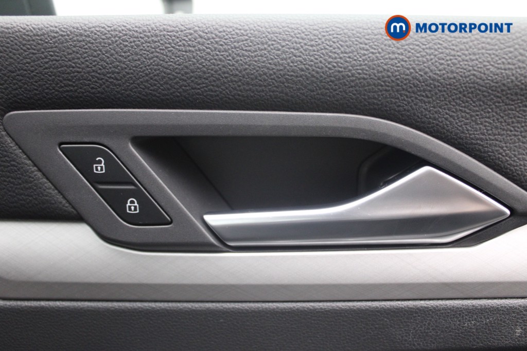 Volkswagen Golf Life Manual Petrol Hatchback - Stock Number (1553840) - 15th supplementary image