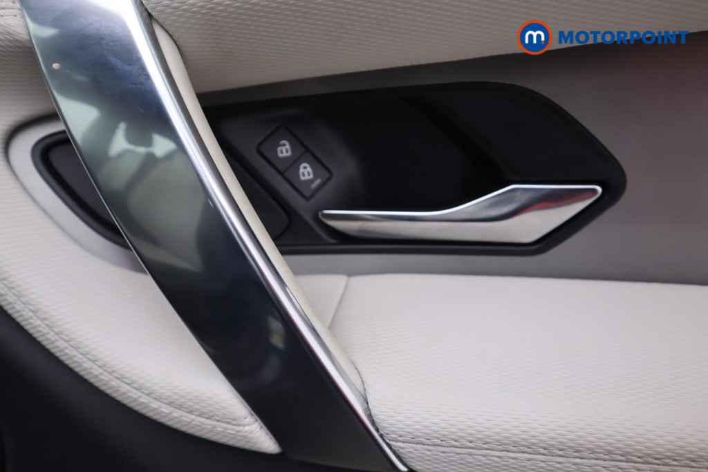 Land Rover Discovery Sport Urban Edition Automatic Diesel SUV - Stock Number (1553890) - 5th supplementary image