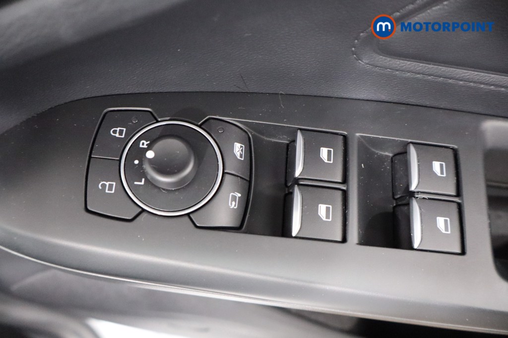 Ford Focus St-Line Manual Petrol Hatchback - Stock Number (1554201) - 17th supplementary image
