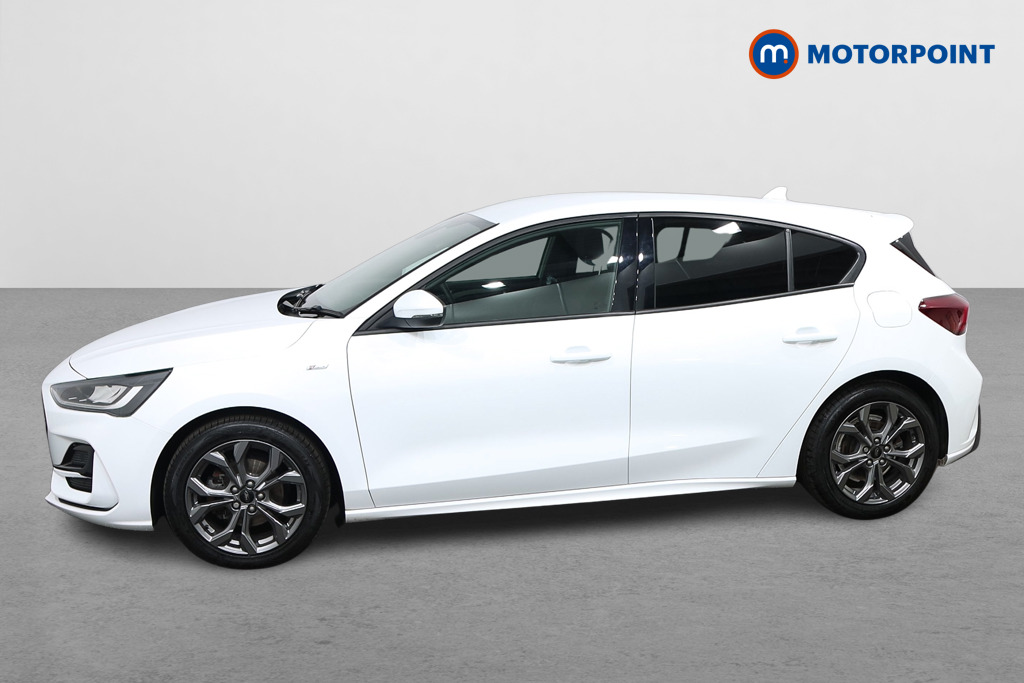 Ford Focus St-Line Manual Petrol Hatchback - Stock Number (1554201) - Passenger side