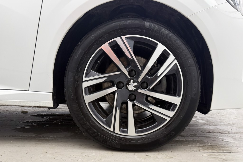 Peugeot 208 Allure Premium -Plus Manual Petrol Hatchback - Stock Number (1554234) - 31st supplementary image
