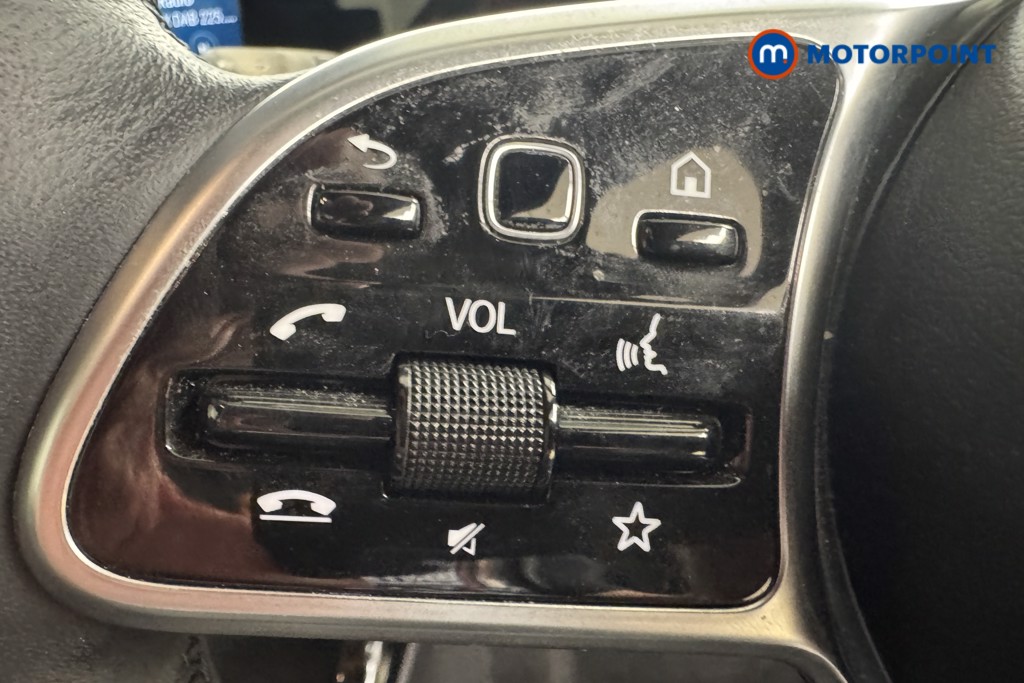 Mercedes-Benz A Class SE Manual Petrol Hatchback - Stock Number (1554252) - 13th supplementary image