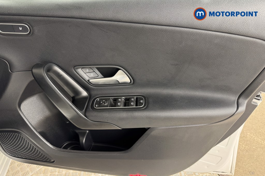 Mercedes-Benz A Class SE Manual Petrol Hatchback - Stock Number (1554252) - 15th supplementary image