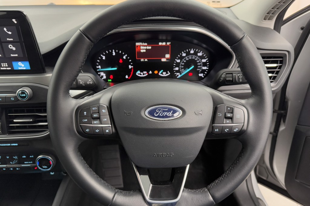 Ford Focus Titanium Manual Diesel Hatchback - Stock Number (1554307) - 3rd supplementary image