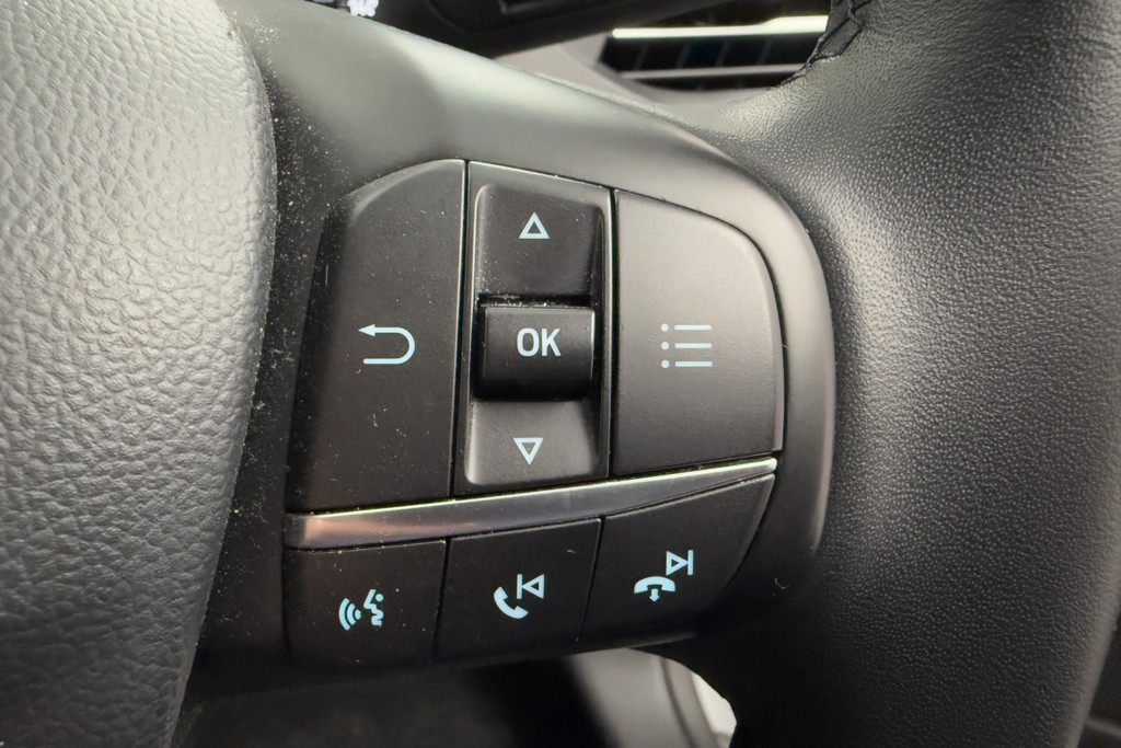 Ford Focus Titanium Manual Diesel Hatchback - Stock Number (1554307) - 5th supplementary image