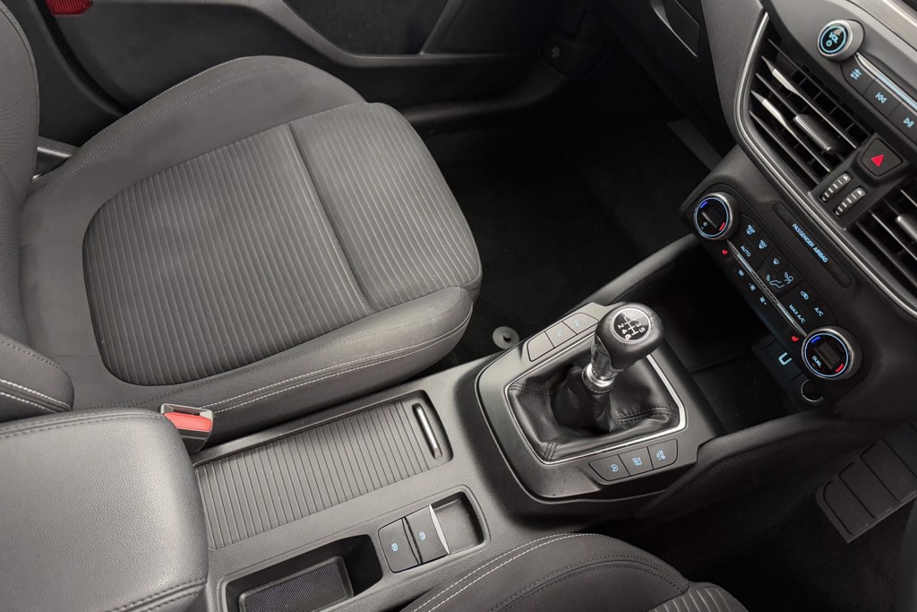 Ford Focus Titanium Manual Diesel Hatchback - Stock Number (1554307) - 15th supplementary image
