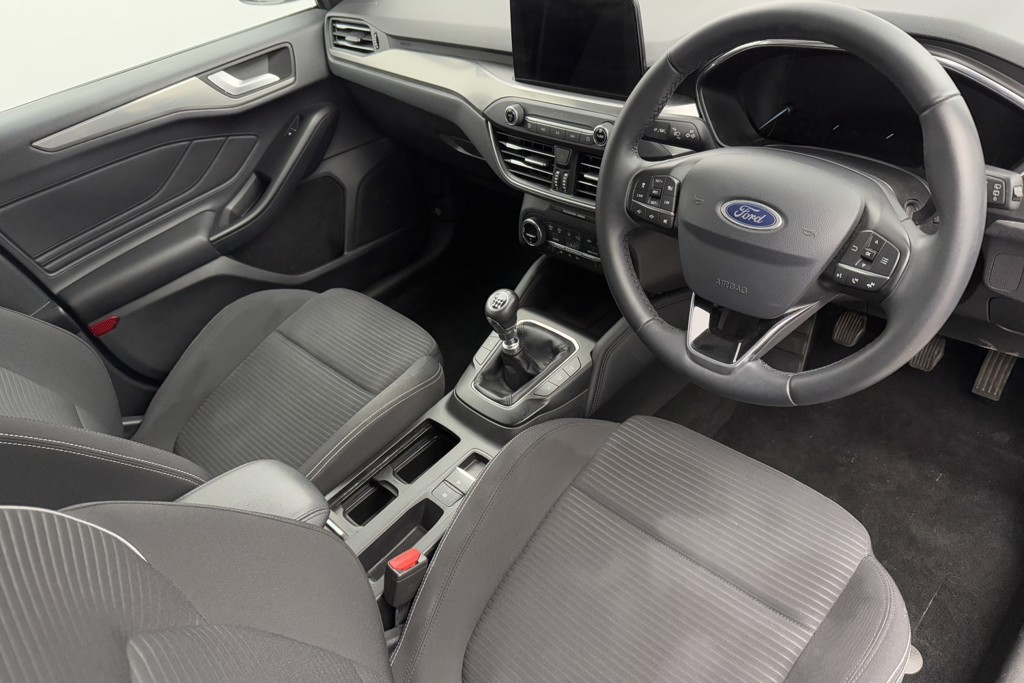 Ford Focus Titanium Manual Diesel Hatchback - Stock Number (1554307) - 1st supplementary image