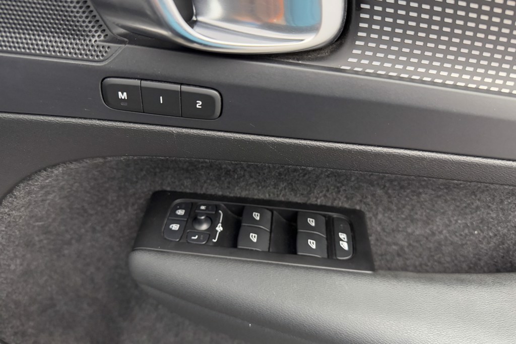 Volvo Xc40 Plus Automatic Electric SUV - Stock Number (1554308) - 16th supplementary image