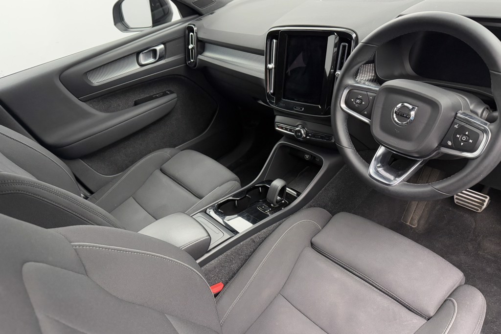Volvo Xc40 Plus Automatic Electric SUV - Stock Number (1554308) - 1st supplementary image