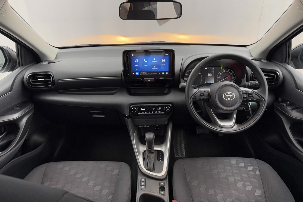 Toyota Yaris Icon Automatic Petrol-Electric Hybrid Hatchback - Stock Number (1554408) - 2nd supplementary image