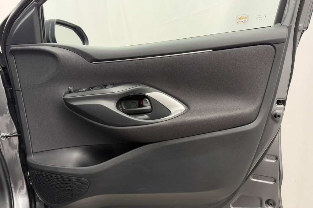 Toyota Yaris Icon Automatic Petrol-Electric Hybrid Hatchback - Stock Number (1554408) - 16th supplementary image