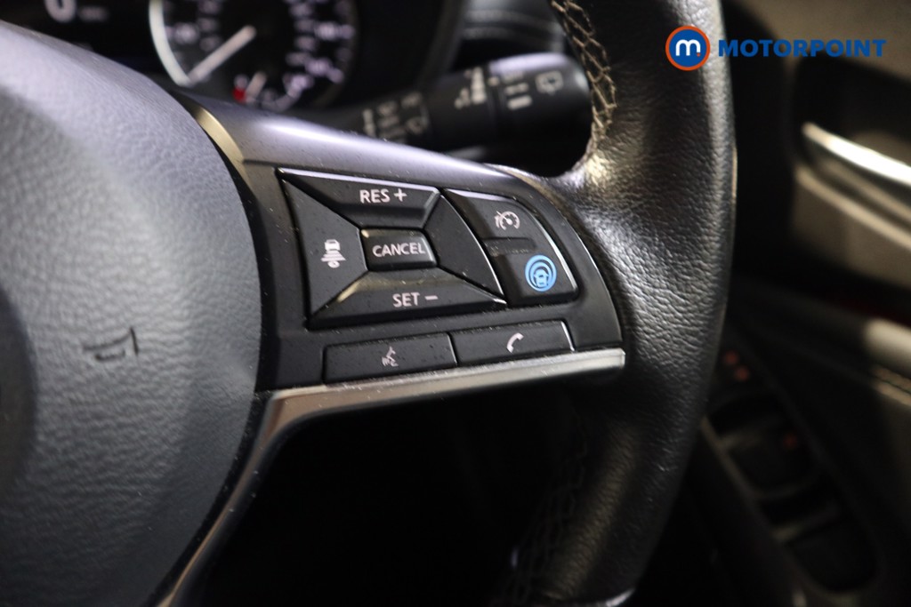 Nissan Juke Tekna Manual Petrol SUV - Stock Number (1554540) - 4th supplementary image
