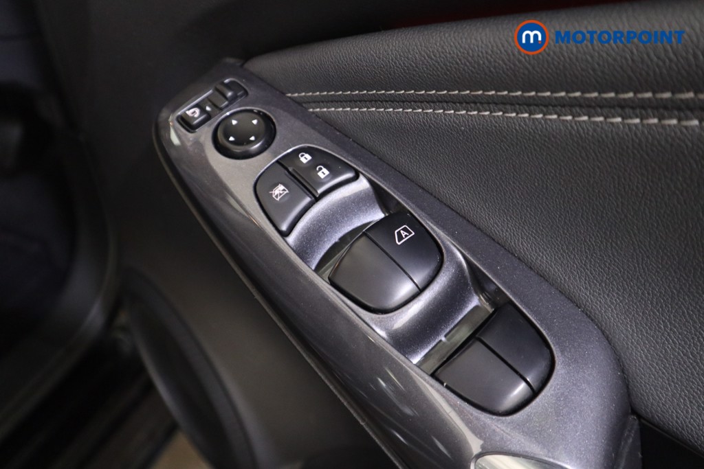 Nissan Juke Tekna Manual Petrol SUV - Stock Number (1554540) - 10th supplementary image