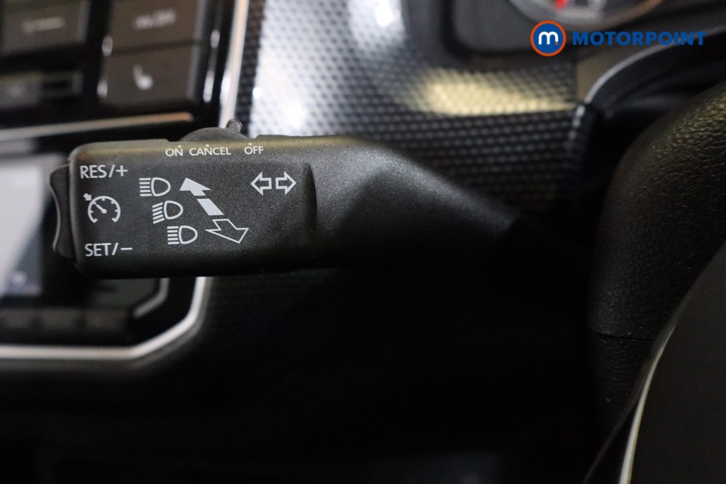 Volkswagen UP R-Line Manual Petrol Hatchback - Stock Number (1555020) - 11th supplementary image