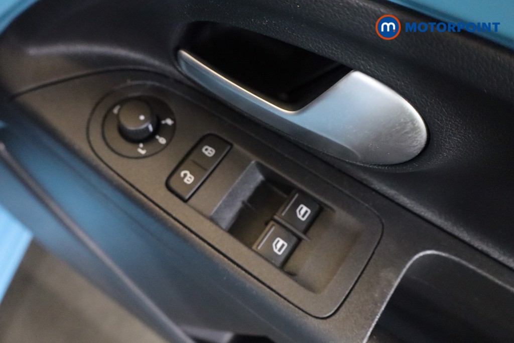 Volkswagen UP R-Line Manual Petrol Hatchback - Stock Number (1555020) - 14th supplementary image