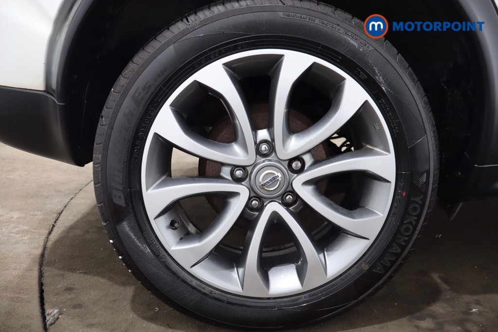 Nissan Juke Tekna Automatic Petrol SUV - Stock Number (1555214) - 9th supplementary image