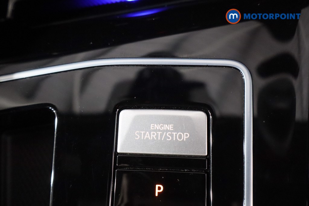 Volkswagen Golf R Automatic Petrol Hatchback - Stock Number (1555598) - 13th supplementary image