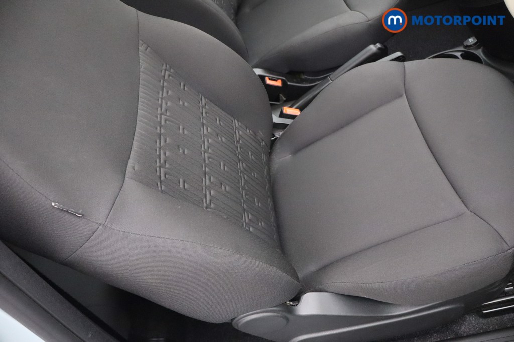 Fiat 500 TOP Manual Petrol-Electric Hybrid Hatchback - Stock Number (1555617) - 13th supplementary image