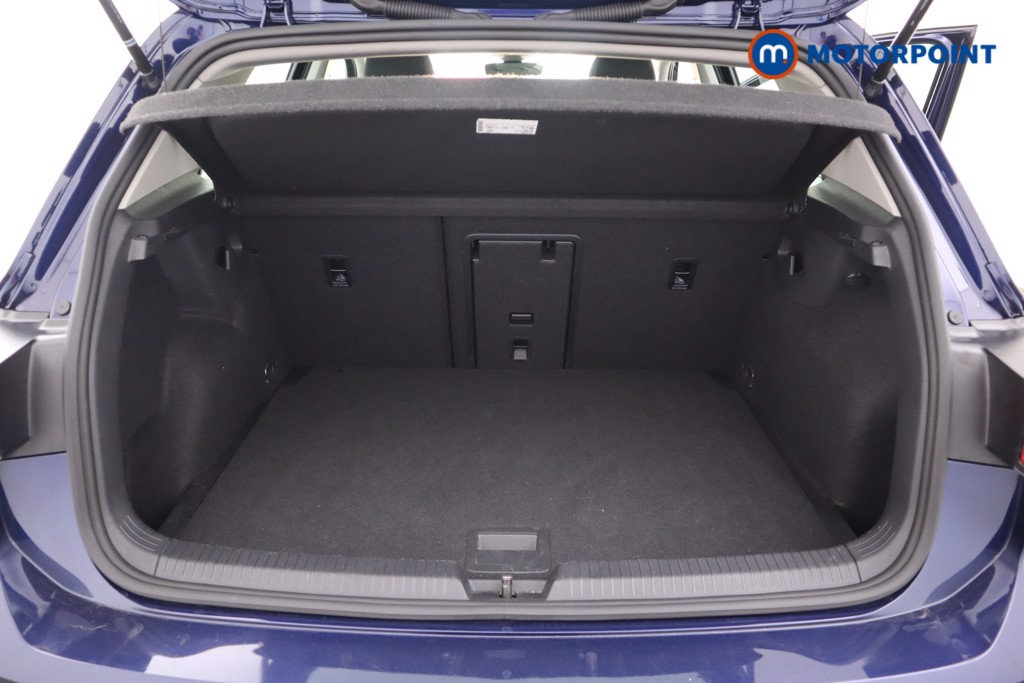 Volkswagen Golf Life Automatic Diesel Hatchback - Stock Number (1555627) - 7th supplementary image