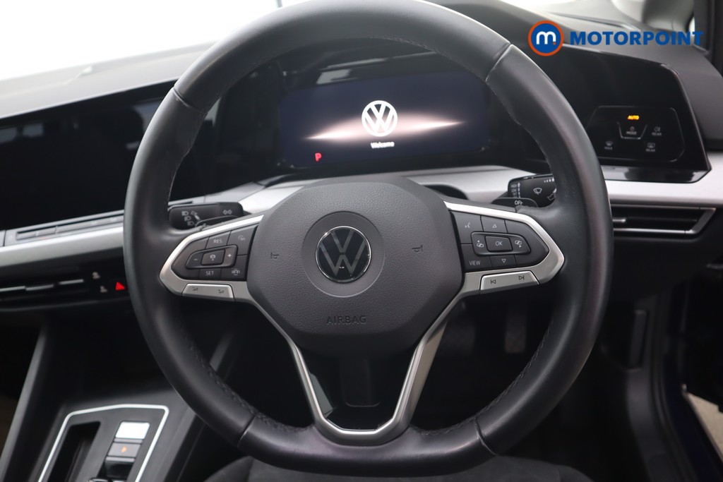 Volkswagen Golf Life Automatic Diesel Hatchback - Stock Number (1555627) - 1st supplementary image