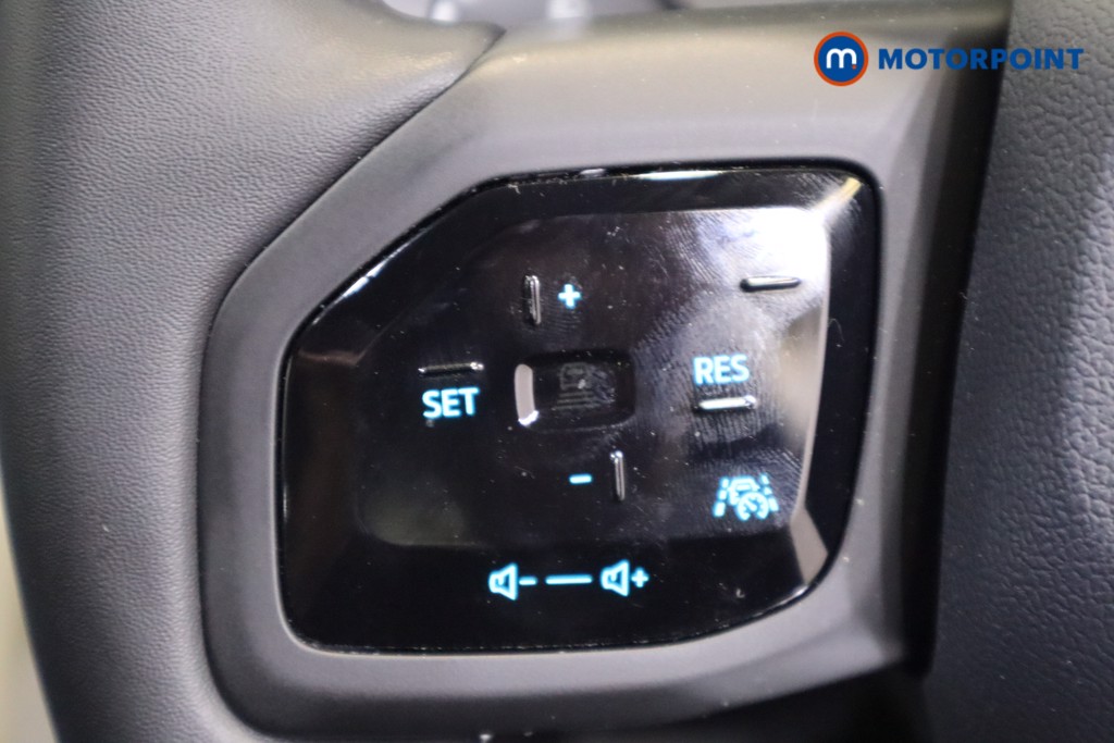 Ford Explorer Select Automatic Electric SUV - Stock Number (1555631) - 15th supplementary image