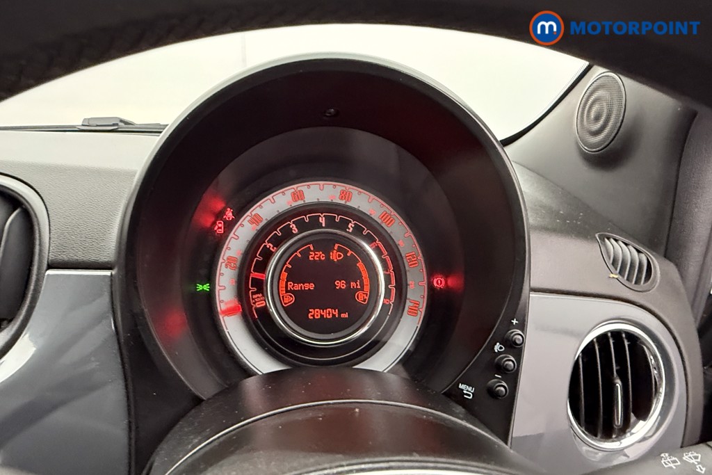 Fiat 500 Lounge Manual Petrol-Electric Hybrid Hatchback - Stock Number (1555852) - 4th supplementary image