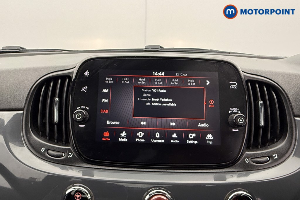 Fiat 500 Lounge Manual Petrol-Electric Hybrid Hatchback - Stock Number (1555852) - 5th supplementary image