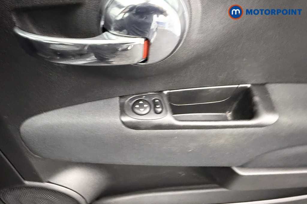 Fiat 500 Lounge Manual Petrol-Electric Hybrid Hatchback - Stock Number (1555852) - 13th supplementary image