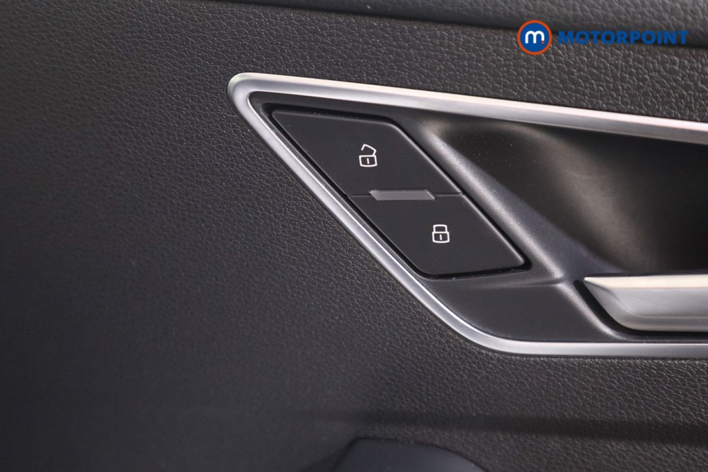 Audi Q2 Technik Manual Petrol SUV - Stock Number (1556030) - 12th supplementary image