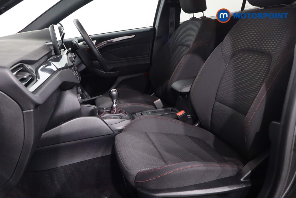 Ford Focus St-Line Edition Manual Petrol-Electric Hybrid Hatchback - Stock Number (1556089) - 4th supplementary image