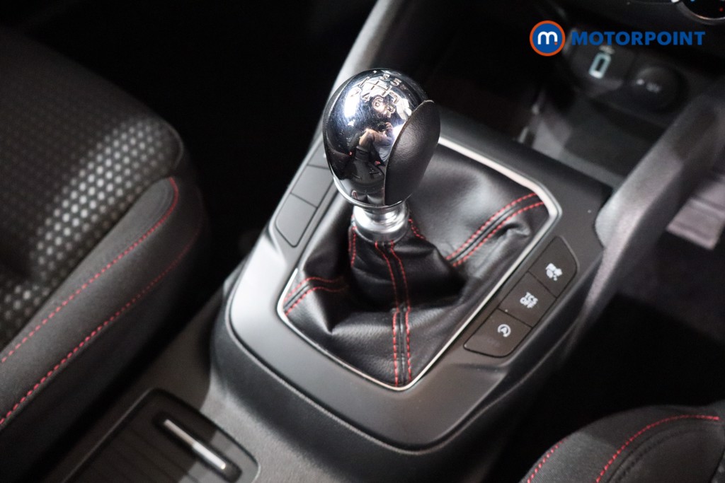 Ford Focus St-Line Edition Manual Petrol-Electric Hybrid Hatchback - Stock Number (1556089) - 15th supplementary image