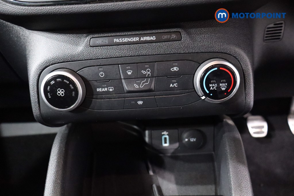 Ford Focus St-Line Edition Manual Petrol-Electric Hybrid Hatchback - Stock Number (1556089) - 17th supplementary image