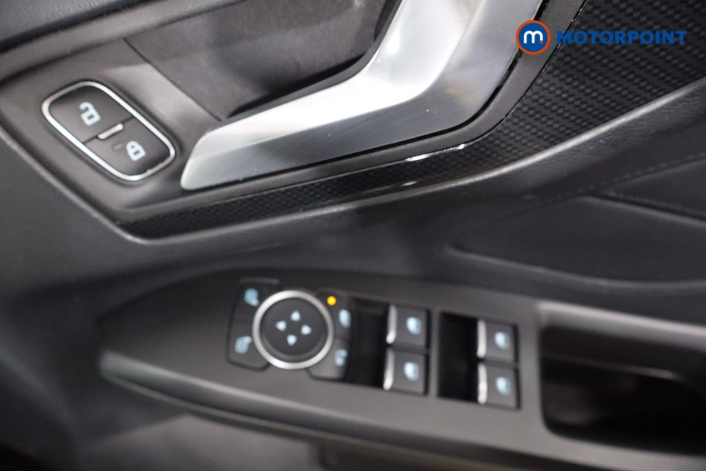 Ford Focus St-Line Edition Manual Petrol-Electric Hybrid Hatchback - Stock Number (1556089) - 18th supplementary image