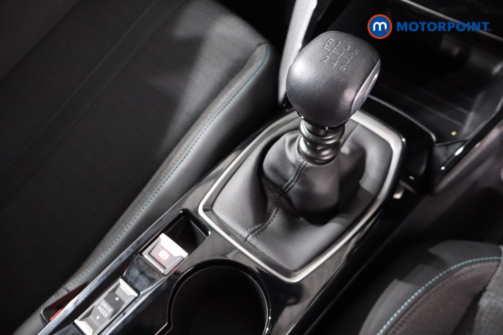 Peugeot 208 Allure Premium -Plus Manual Petrol Hatchback - Stock Number (1556203) - 15th supplementary image
