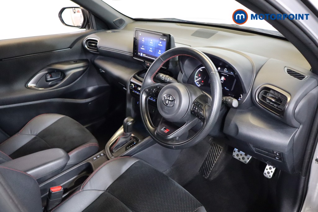 Toyota Yaris Cross Gr Sport Automatic Petrol-Electric Hybrid Estate - Stock Number (1556314) - 1st supplementary image